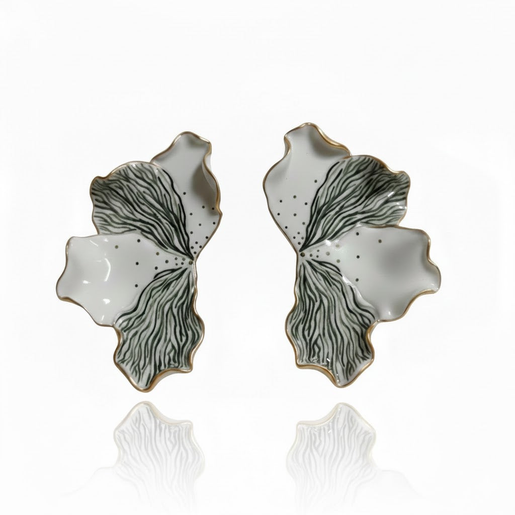 Cercei Unicat din Porțelan | Inspirație Florală | Design Artistic cu tijă și cheiță din Argint 925 placate cu Aur 24K