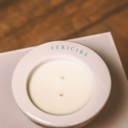 Lumânare Parfumată "Fericire" - Palo Santo, Spicy Wood, Pink Pepper, Ardere 40 ore, 630 g, Colecția Cuvinte Frumoase