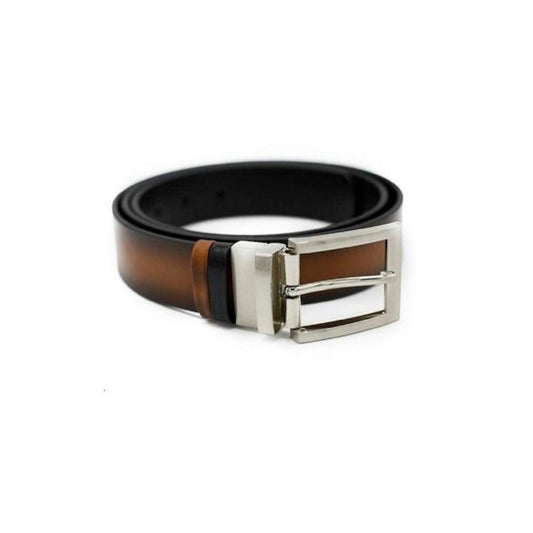Descoperă versatilitatea și stilul suprem cu cureaua reversibilă CLK, perfectă pentru a transforma orice ținută, de la casual la elegant.