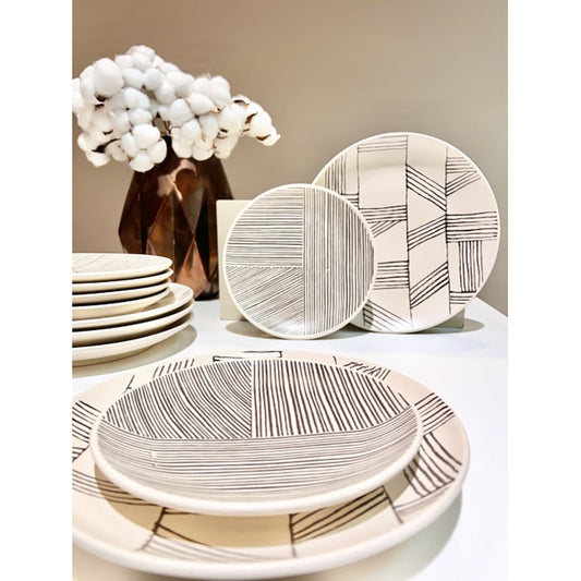 Set 12 Farfurii Decorama: 6 Farfurii Desert (21 cm) și 6 Farfurii Mese Principale (26 cm), Bej cu Linii Negre