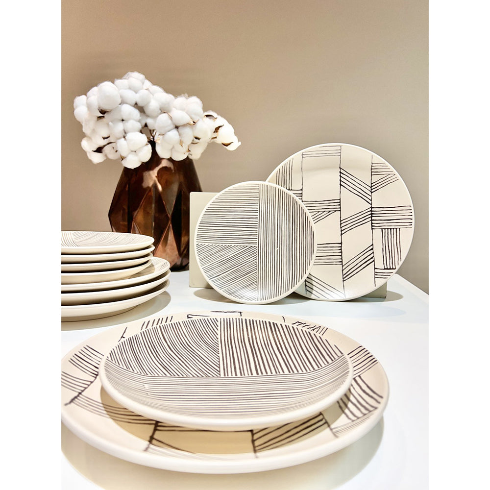 Set 12 Farfurii Decorama: 6 Farfurii Desert (21 cm) și 6 Farfurii Mese Principale (26 cm), Bej cu Linii Negre